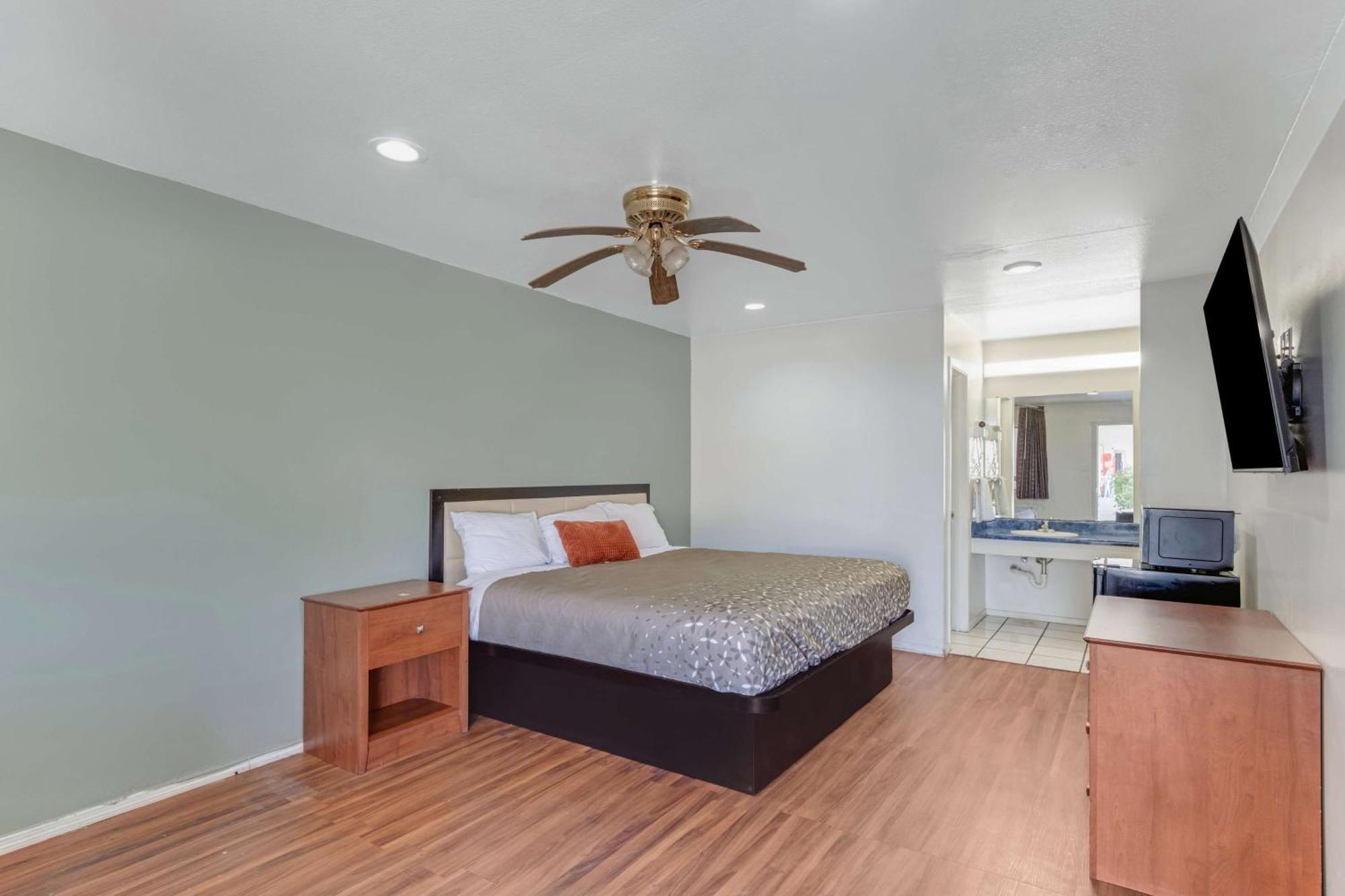 Americas Best Value Inn San Antonio Downtown Riverwalk Esterno foto