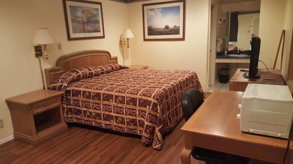 Americas Best Value Inn San Antonio Downtown Riverwalk Esterno foto